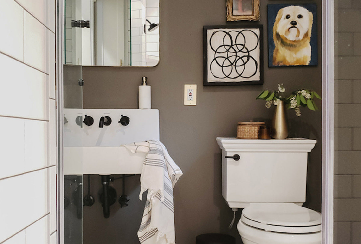Interior Designers Share the Bathroom Trends in and Out This Season
